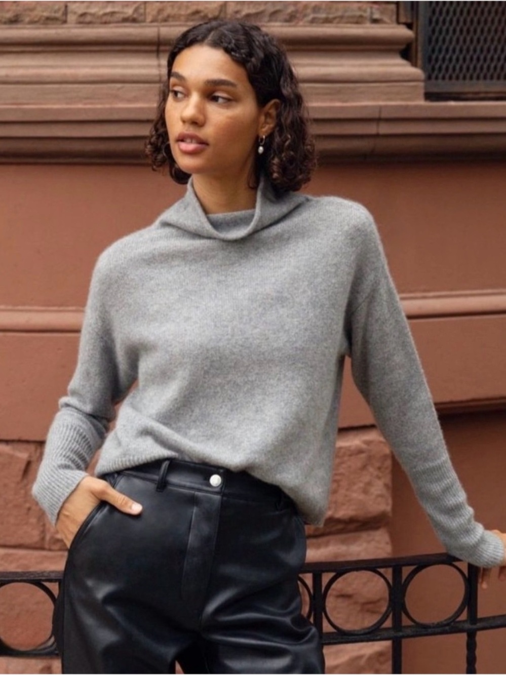 Aritzia Wilfred Merino Wool Cyprie Sweater Size XS Grey Classic Office